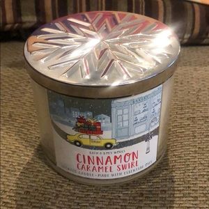 Bath & Body Works Cinnamon Caramel Swirl candle